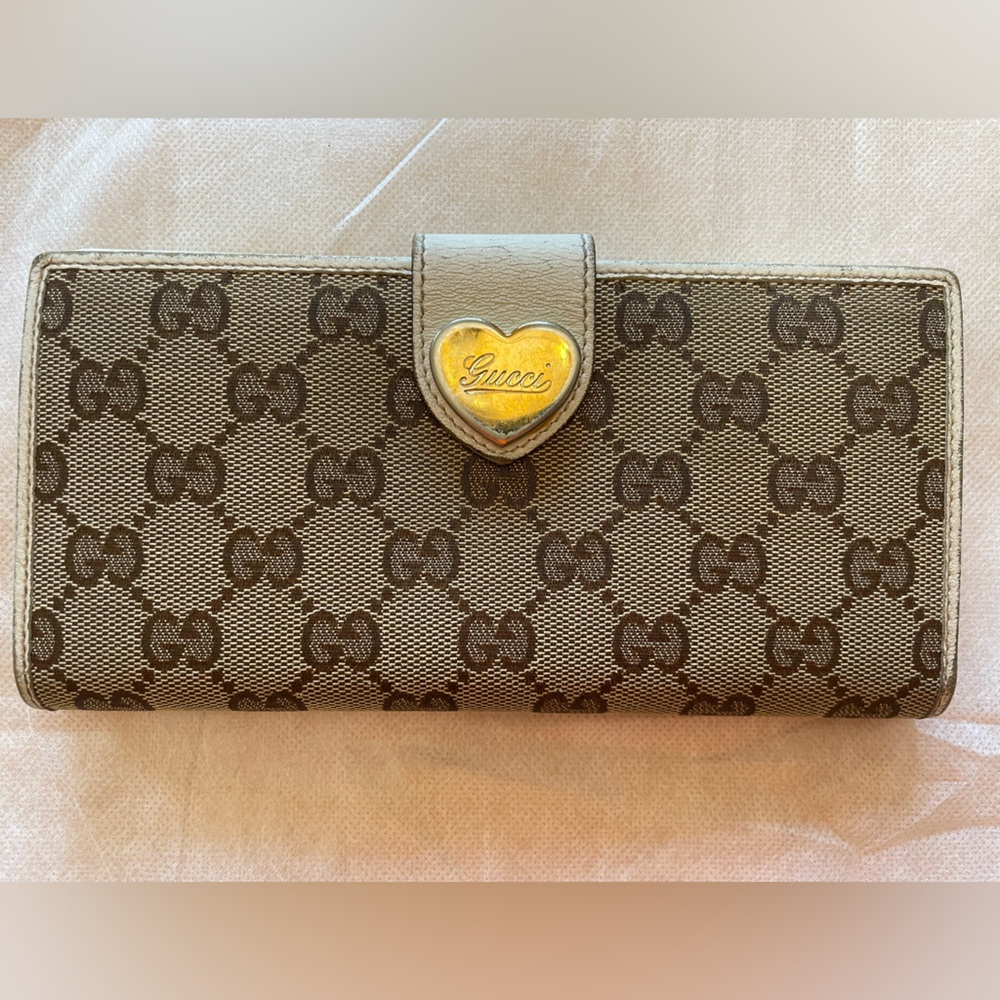 Gucci long wallet